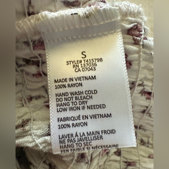 Floral Ruffled Tank Top - Picture 7 of 8